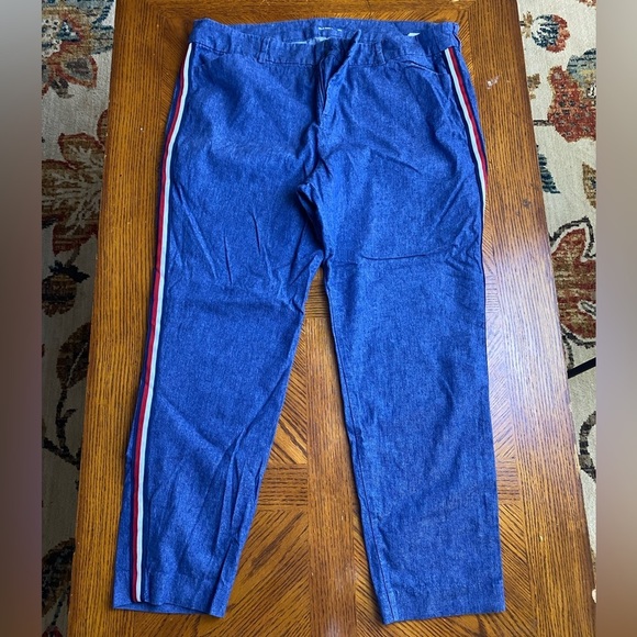 Blue Linen Capris with Red and White Stripe - Picture 2 of 6